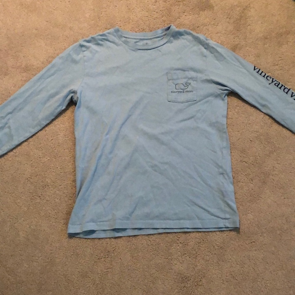 blue vineyard vines long sleeve shirt